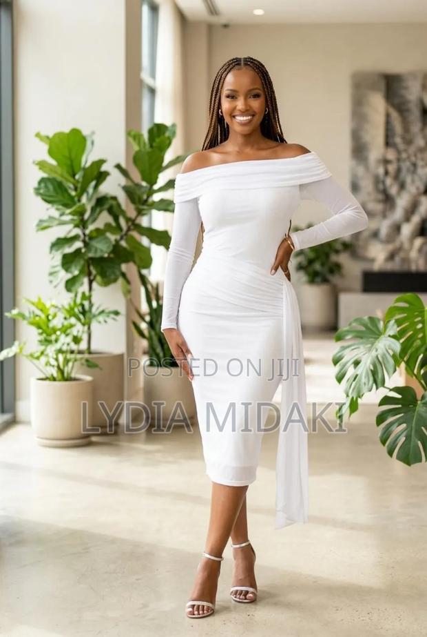 Women Fashion - thumbnail 2