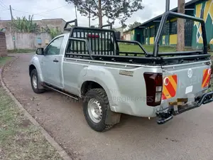 Isuzu D-MAX 2021 Silver
