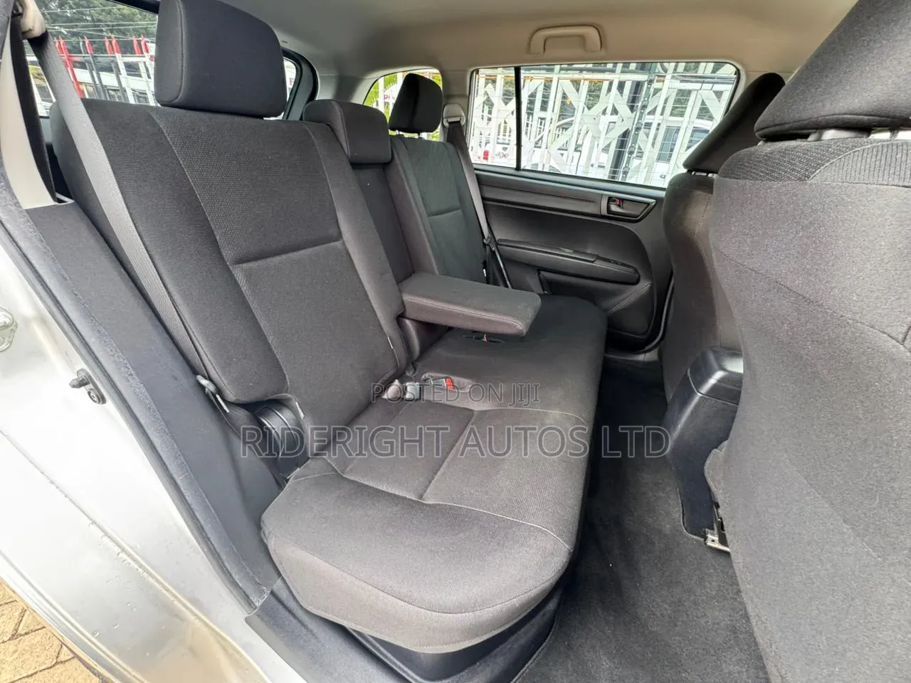 Toyota Corolla Fielder 2020 Silver