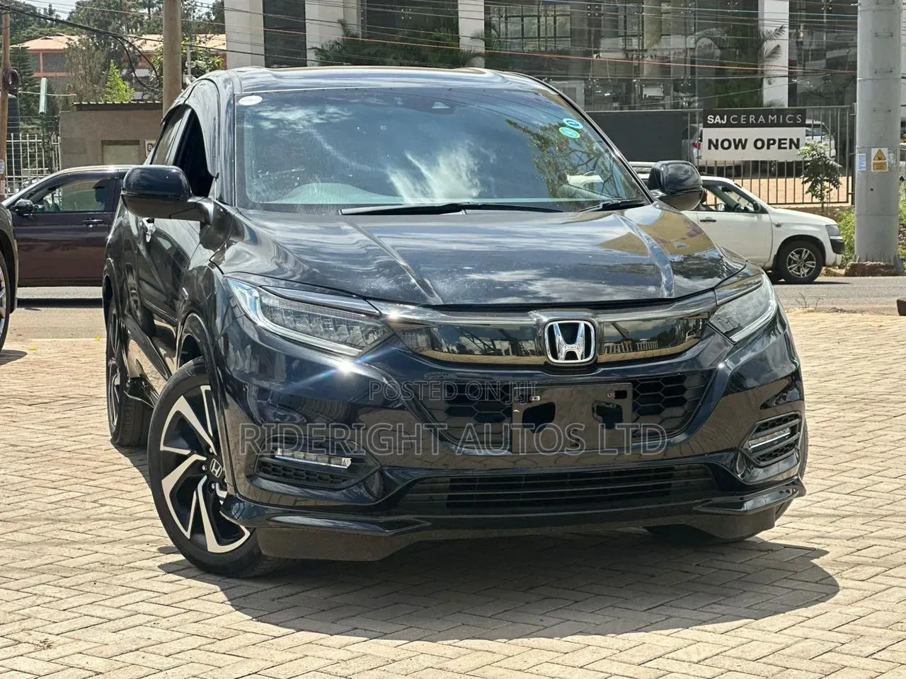 Honda Vezel 1.5 Hybrid 2WD 2018 Black