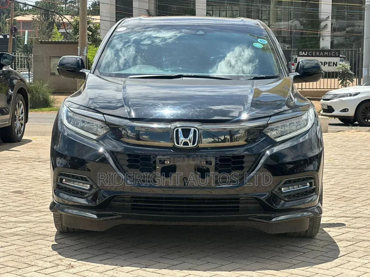 Honda Vezel 1.5 Hybrid 2WD 2018 Black