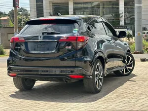 Honda Vezel 1.5 Hybrid 2WD 2018 Black