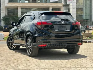 Honda Vezel 1.5 Hybrid 2WD 2018 Black