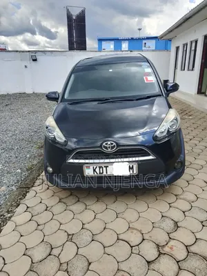Toyota Sienta 2018 Black