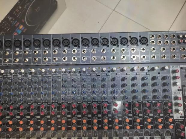 New Behringer Eurodesk Sx2442fx Mixer - thumbnail 3