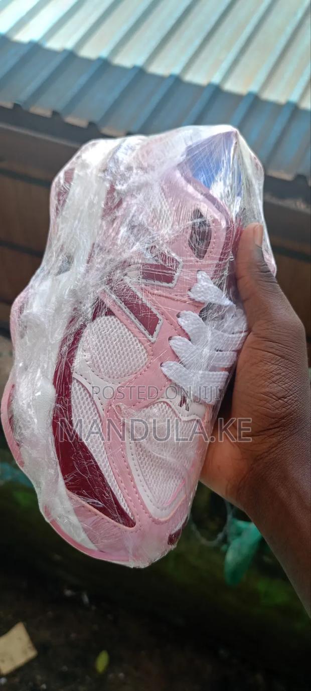 New Balance 9060 - thumbnail 3