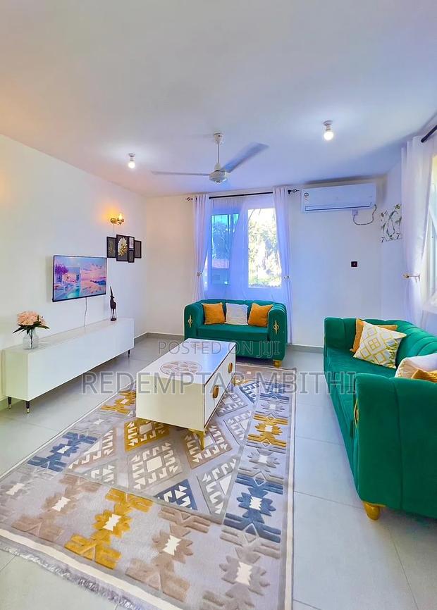 Tastefully Furnished Two Bedroom Airbnb in Nyali - thumbnail 12