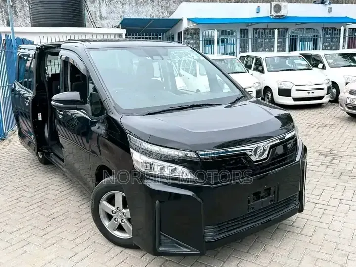 Toyota Voxy 2018 Black