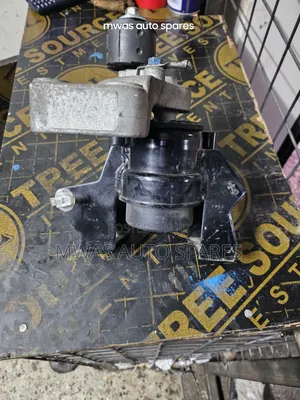 Mitsubishi Mirage Engine Mounting