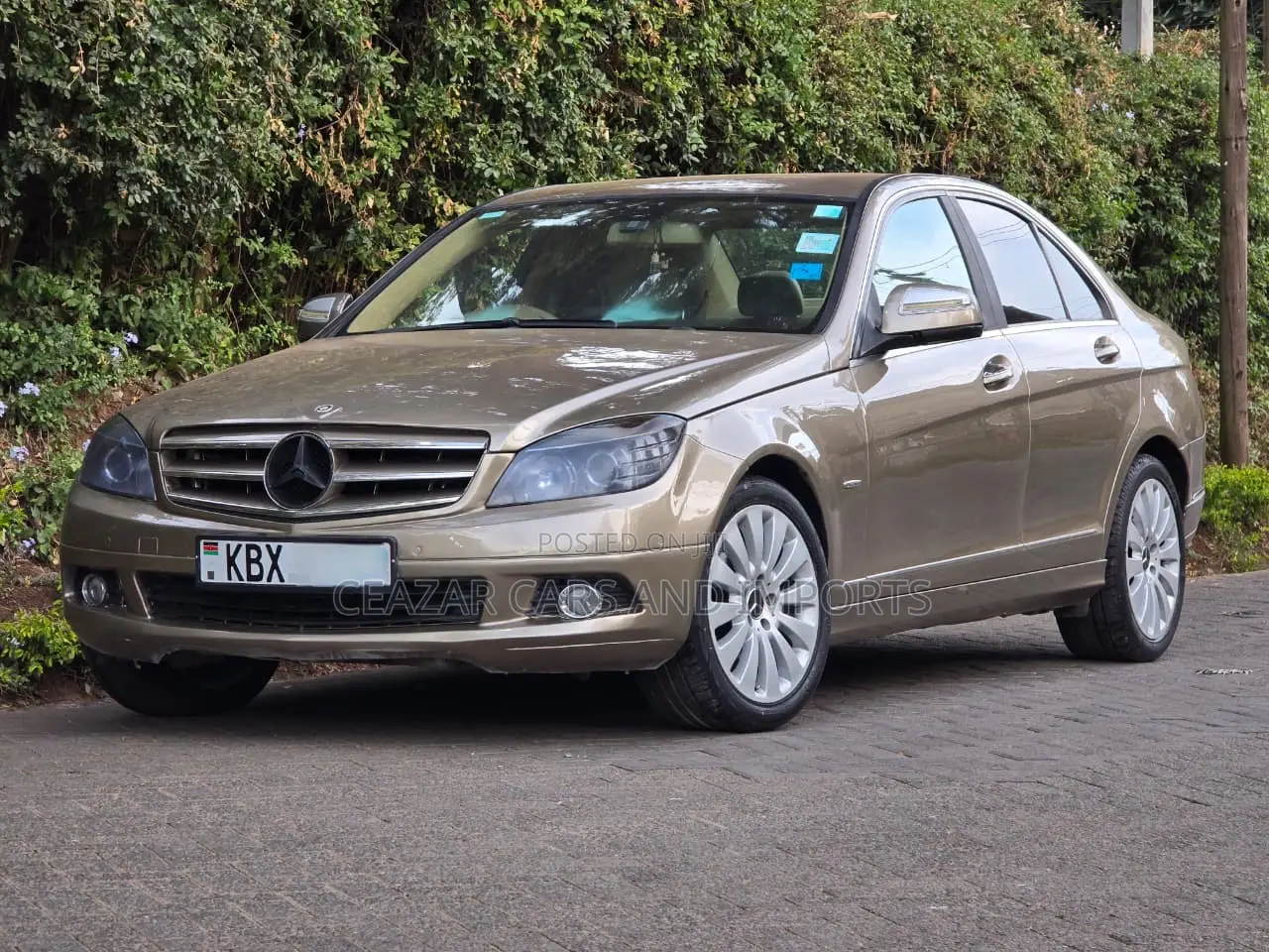 Mercedes-Benz C200 2007 Gold