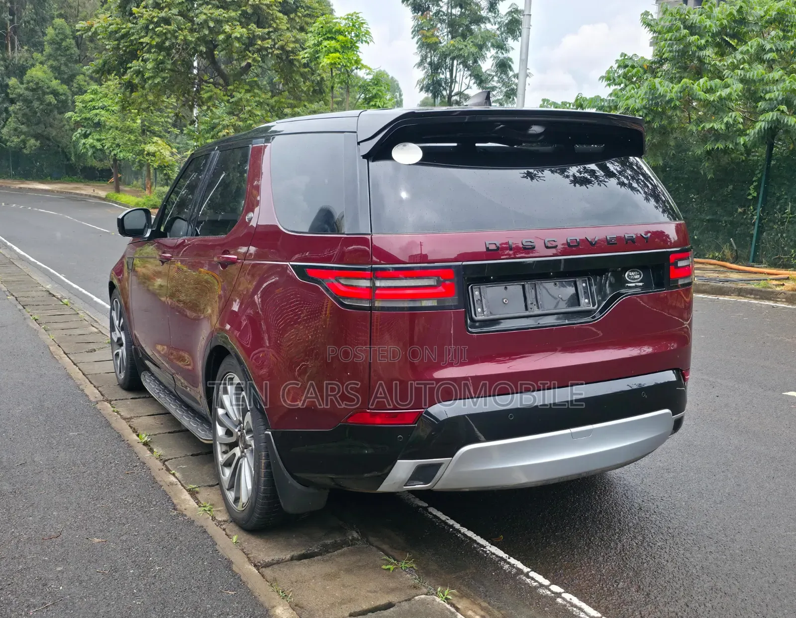 Land Rover Discovery 2017 Maroon