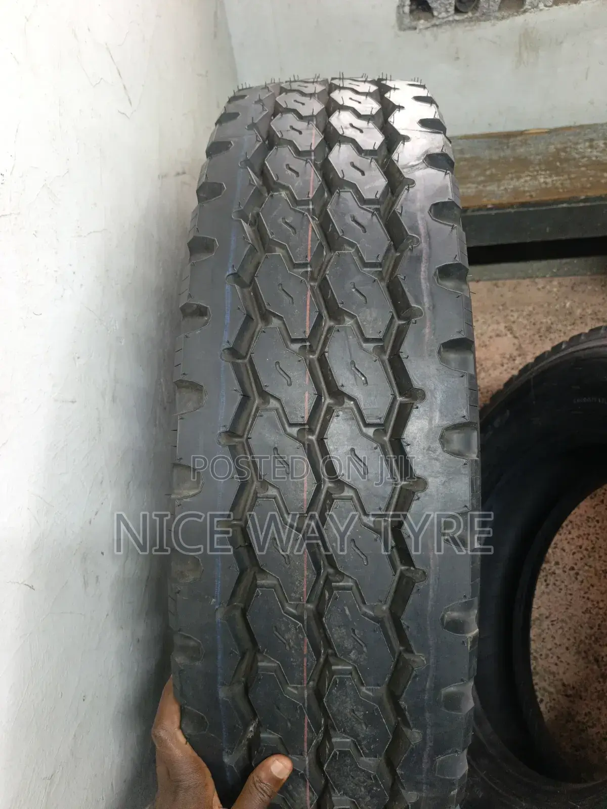 11r22.5 Brigestone