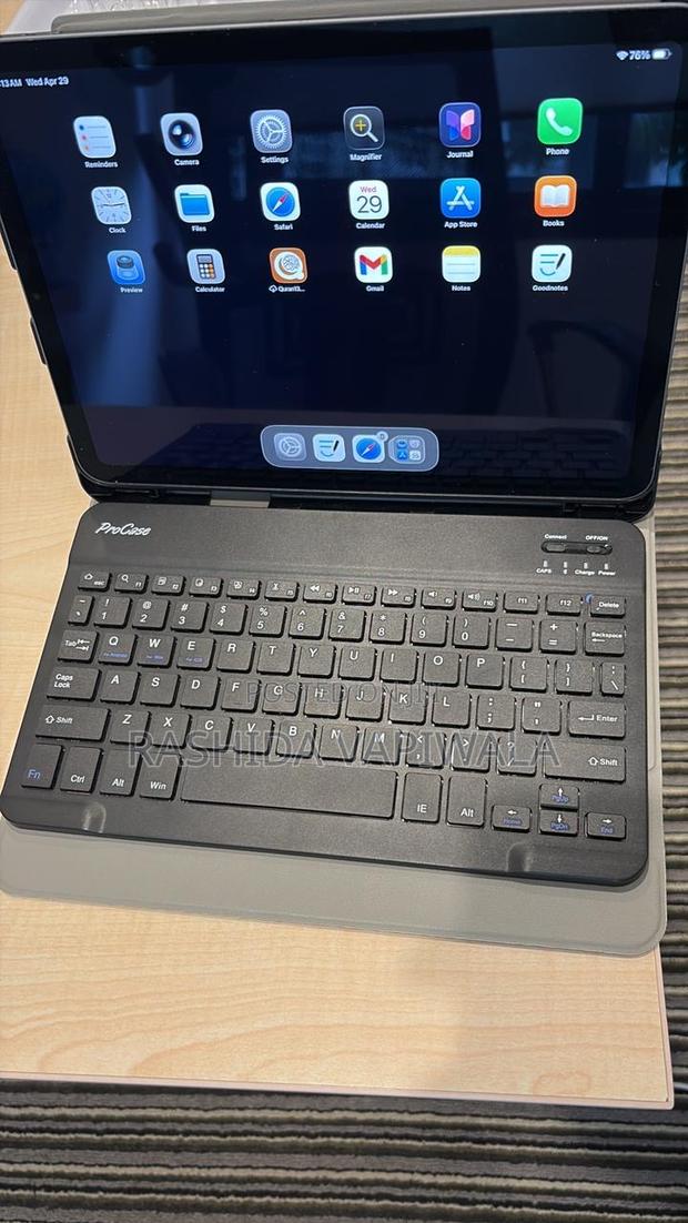Apple iPad Air 64 GB Black - main view