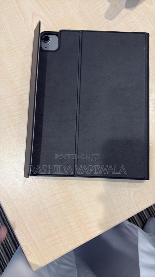 Apple iPad Air 64 GB Black - thumbnail 2