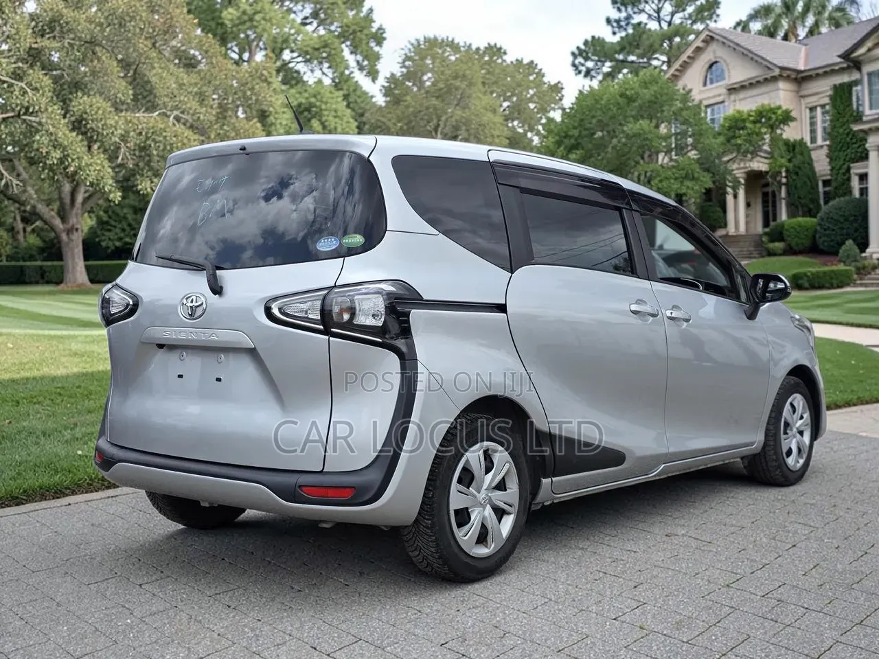 Toyota Sienta 1.5 FWD 2020 Silver