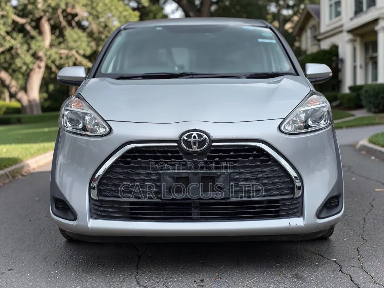 Toyota Sienta 1.5 FWD 2020 Silver