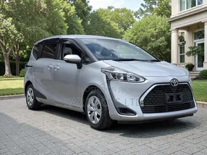 Toyota Sienta 1.5 FWD 2020 Silver