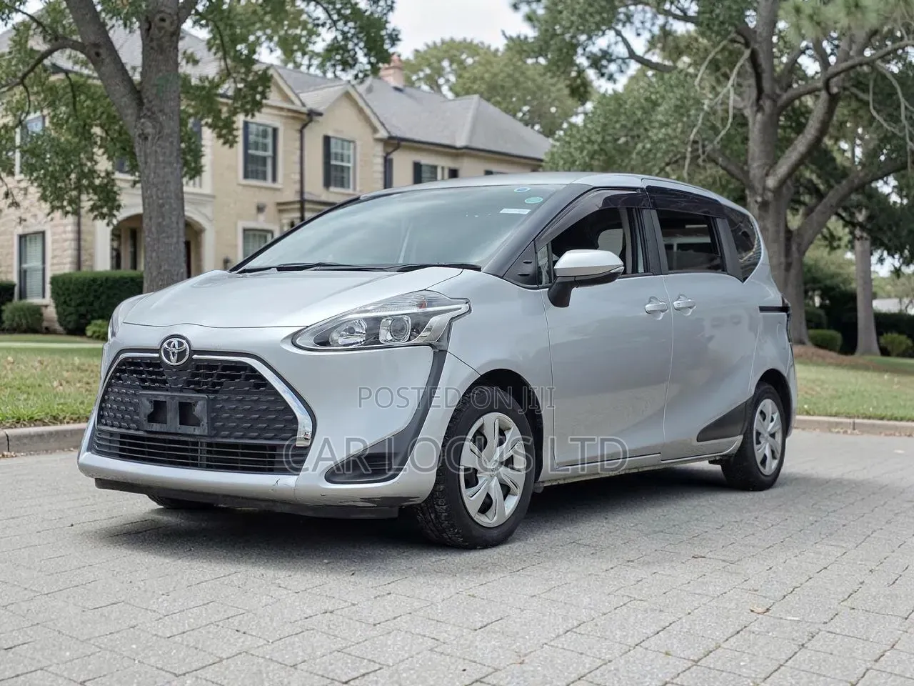 Toyota Sienta 1.5 FWD 2020 Silver