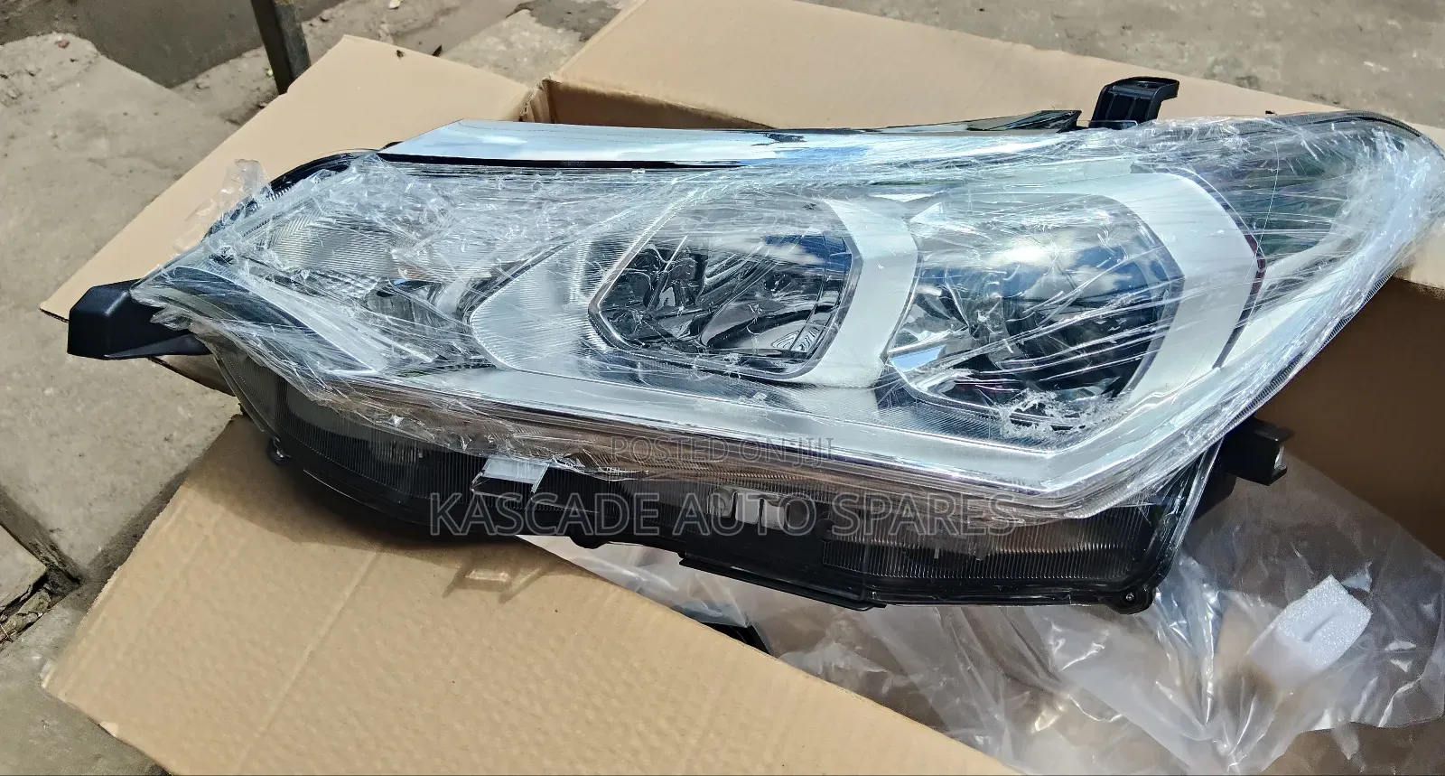 Fielder/Axio 165/170 2015-2019 Non Xenon Headlight/ Head Lamp