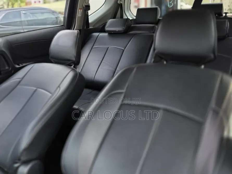 Toyota Sienta 1.5 FWD 2020 Silver