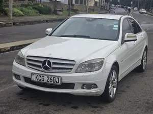 Mercedes-Benz C200 2009 White