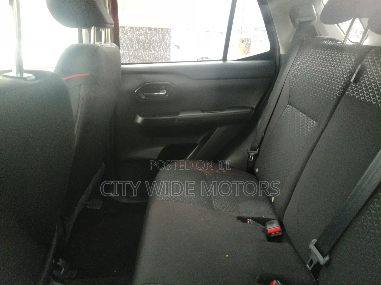 Daihatsu Rocky 2020 Purple