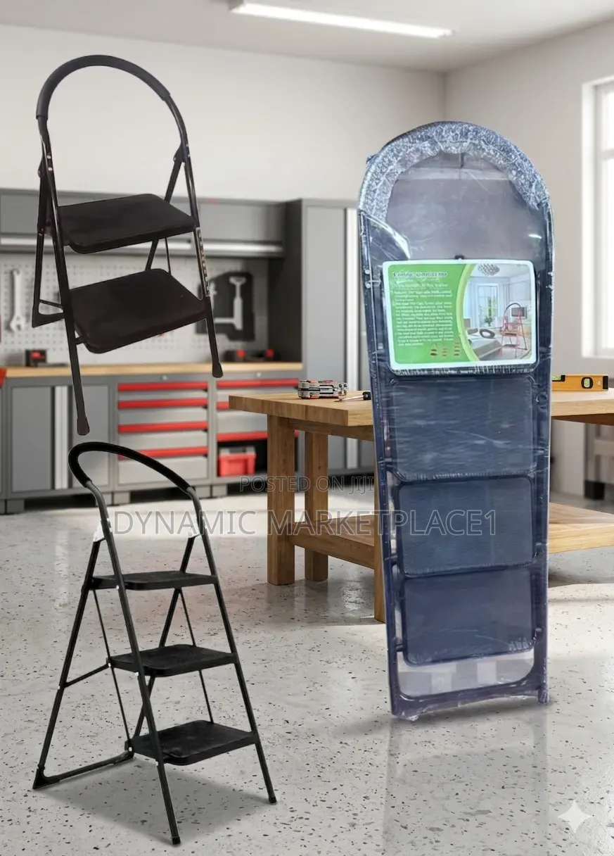 Heavy-Duty Foldable Step Ladder 3 Steps