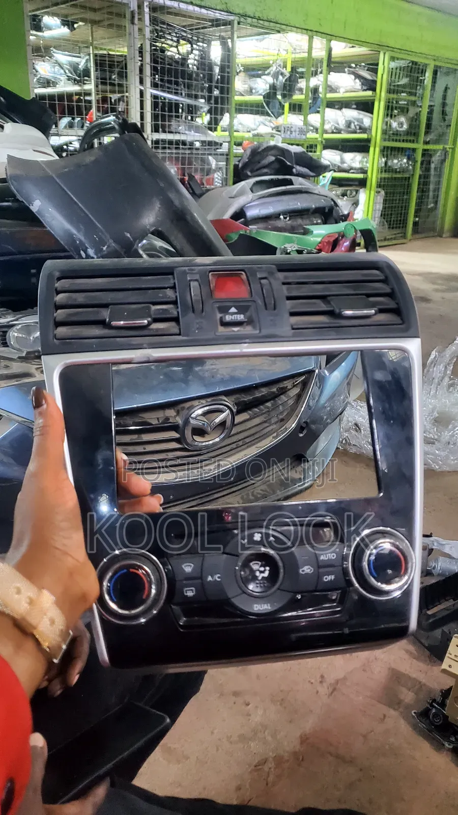 Subaru Levorg Console