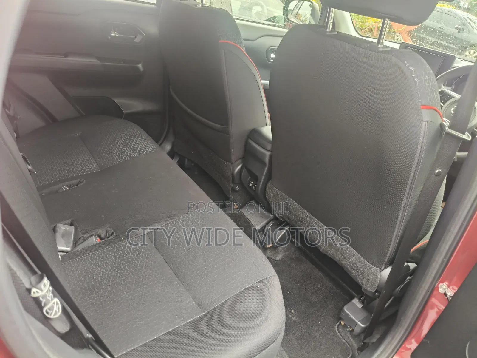 Daihatsu Rocky 2020 Purple