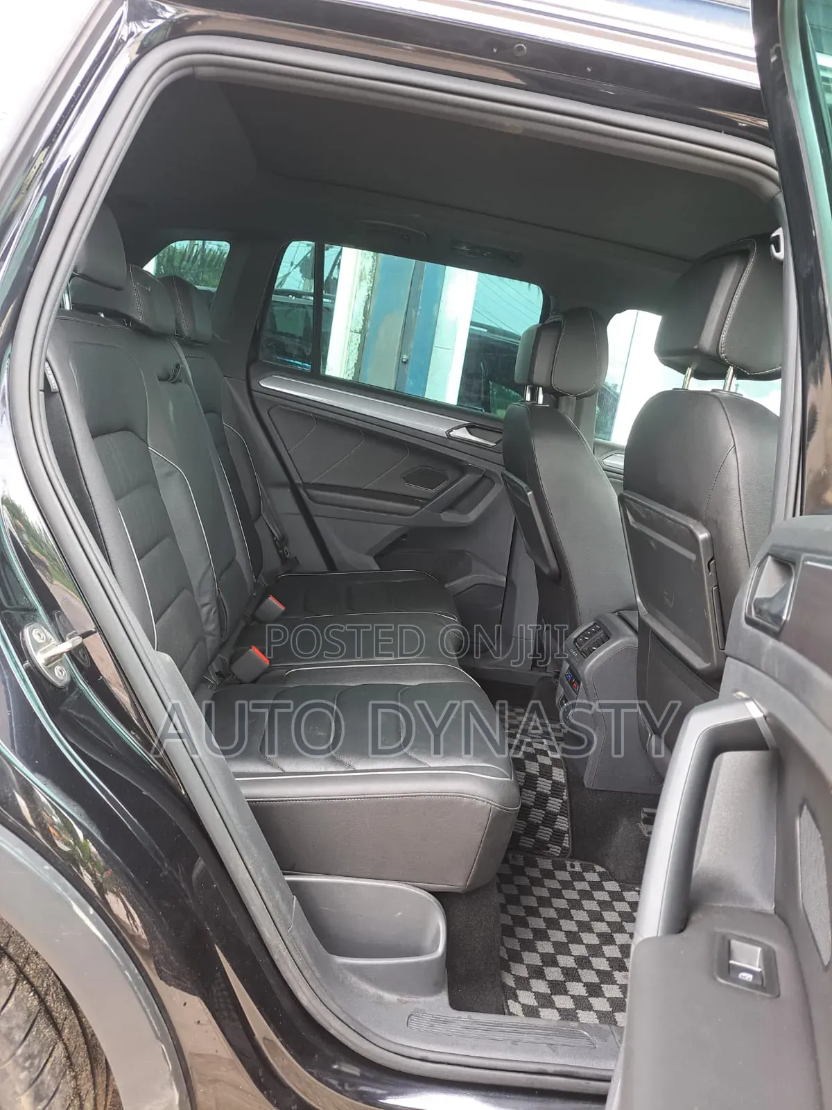 Volkswagen Tiguan 2020 Black