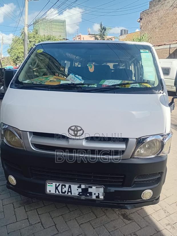 Toyota HiAce 2008 White
