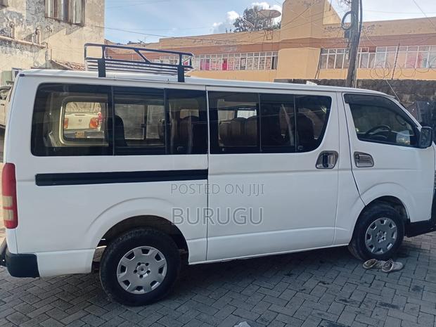 Toyota HiAce 2008 White - thumbnail 5