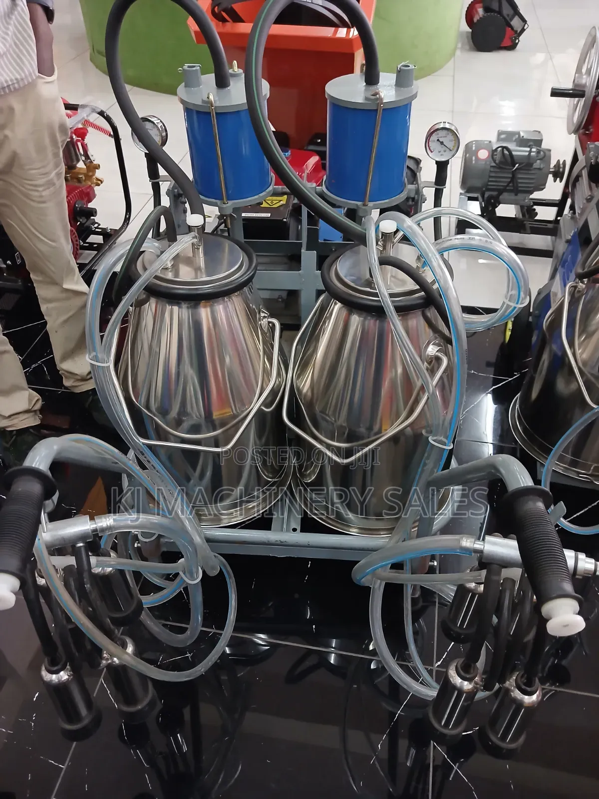 Double Bucket Milking Machine