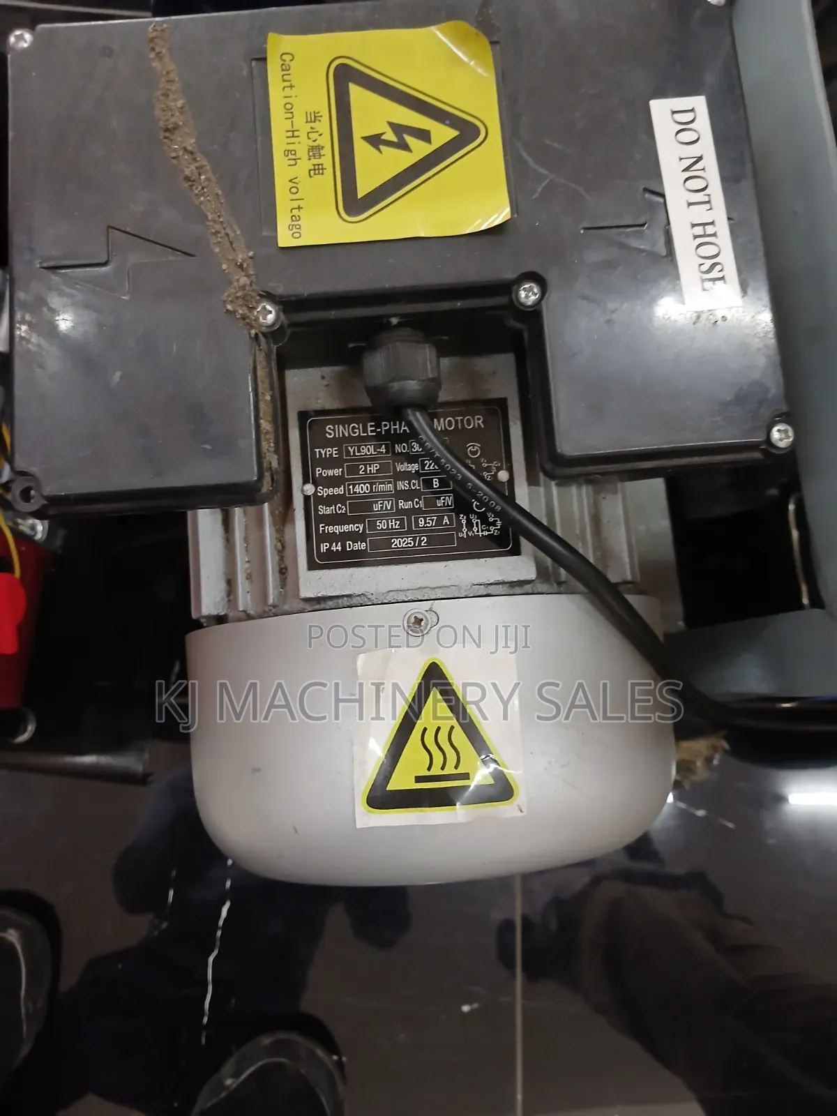 Double Bucket Milking Machine