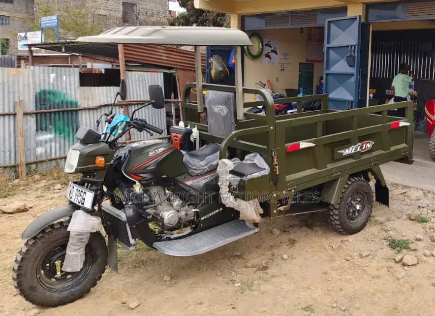 New Motorcycle 2025 Green