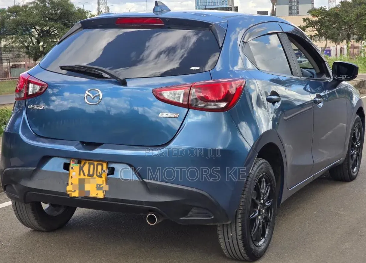 Mazda Demio 2017 Blue