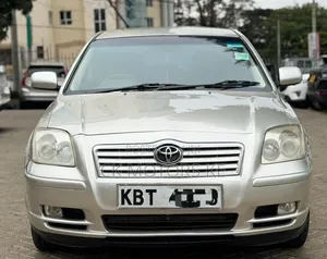 Toyota Avensis 2.0 VVT-i Sol 2006 Beige