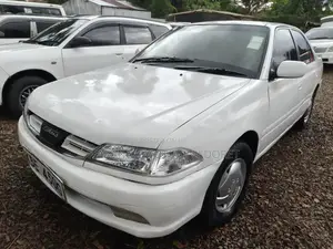 Toyota Carina 1.5 FWD Sedan 2001 White
