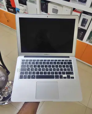Laptop Apple MacBook Air 2015 8GB Intel Core i7 SSD 256GB