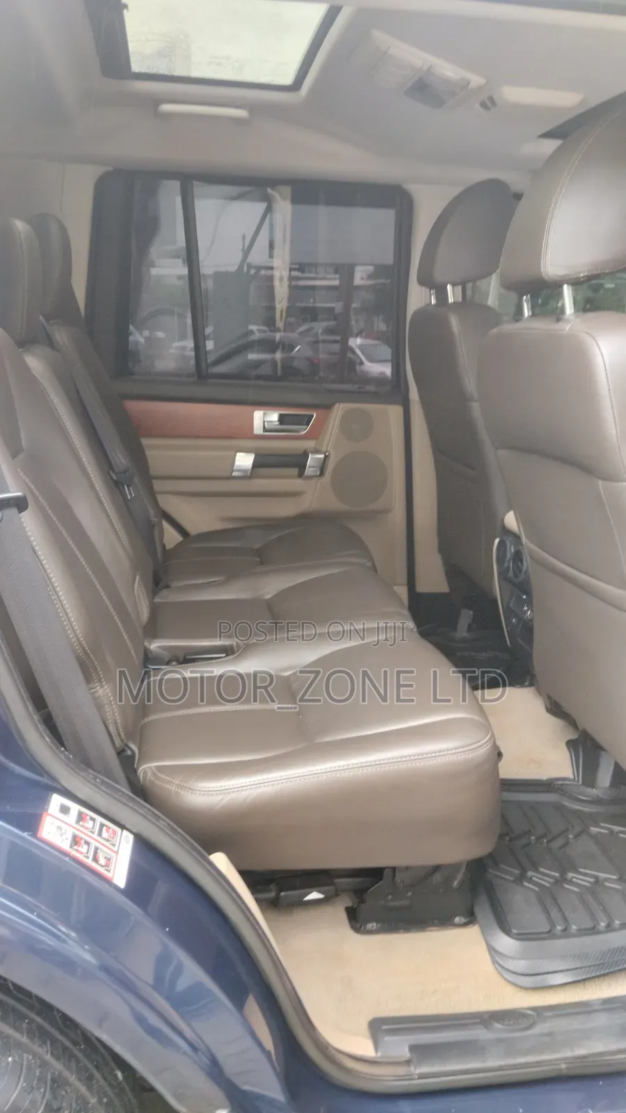 Land Rover Discovery 2013 White