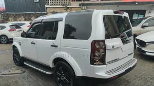 Land Rover Discovery 2013 White