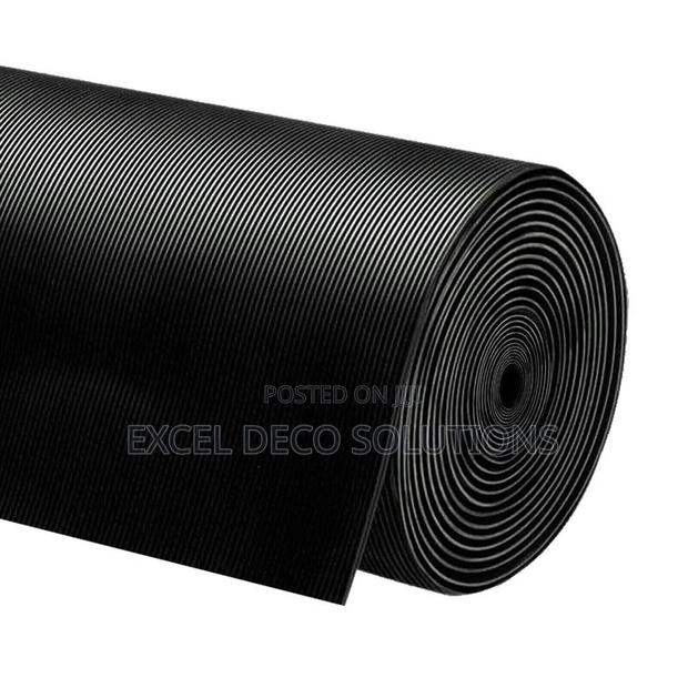 Ribbed Rubber Mat for Anti Slip Entrance and High Traffic Floor Use