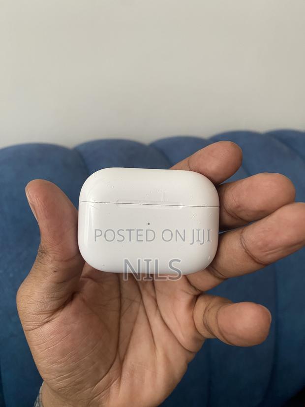 Apple Airpods Pro 2 Lightning – Original, Clean, Working Perfectly