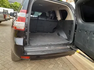 Toyota Land Cruiser Prado 2017 Black
