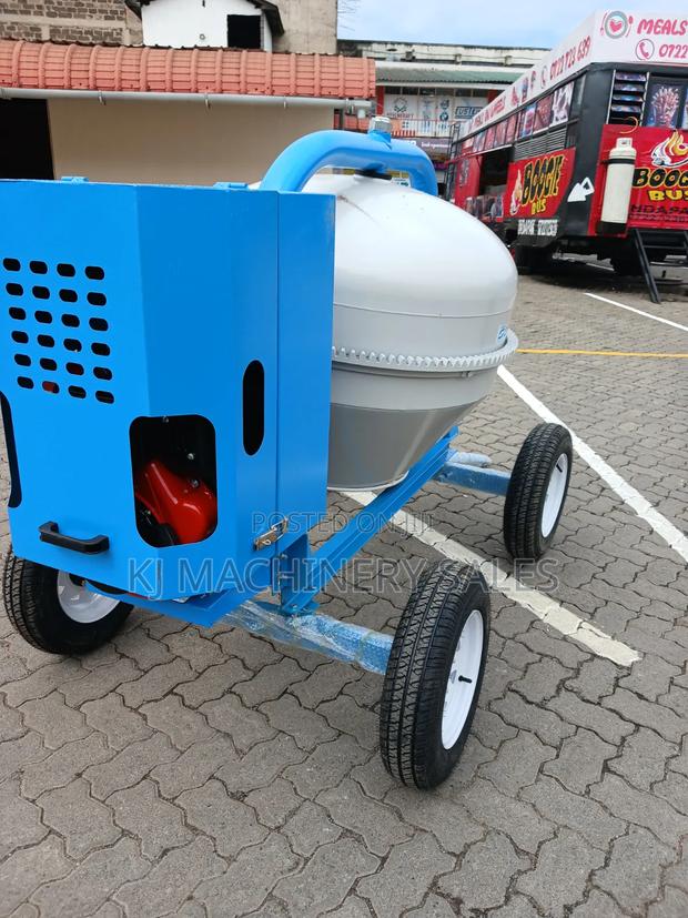 Concrete Mixer - thumbnail 3