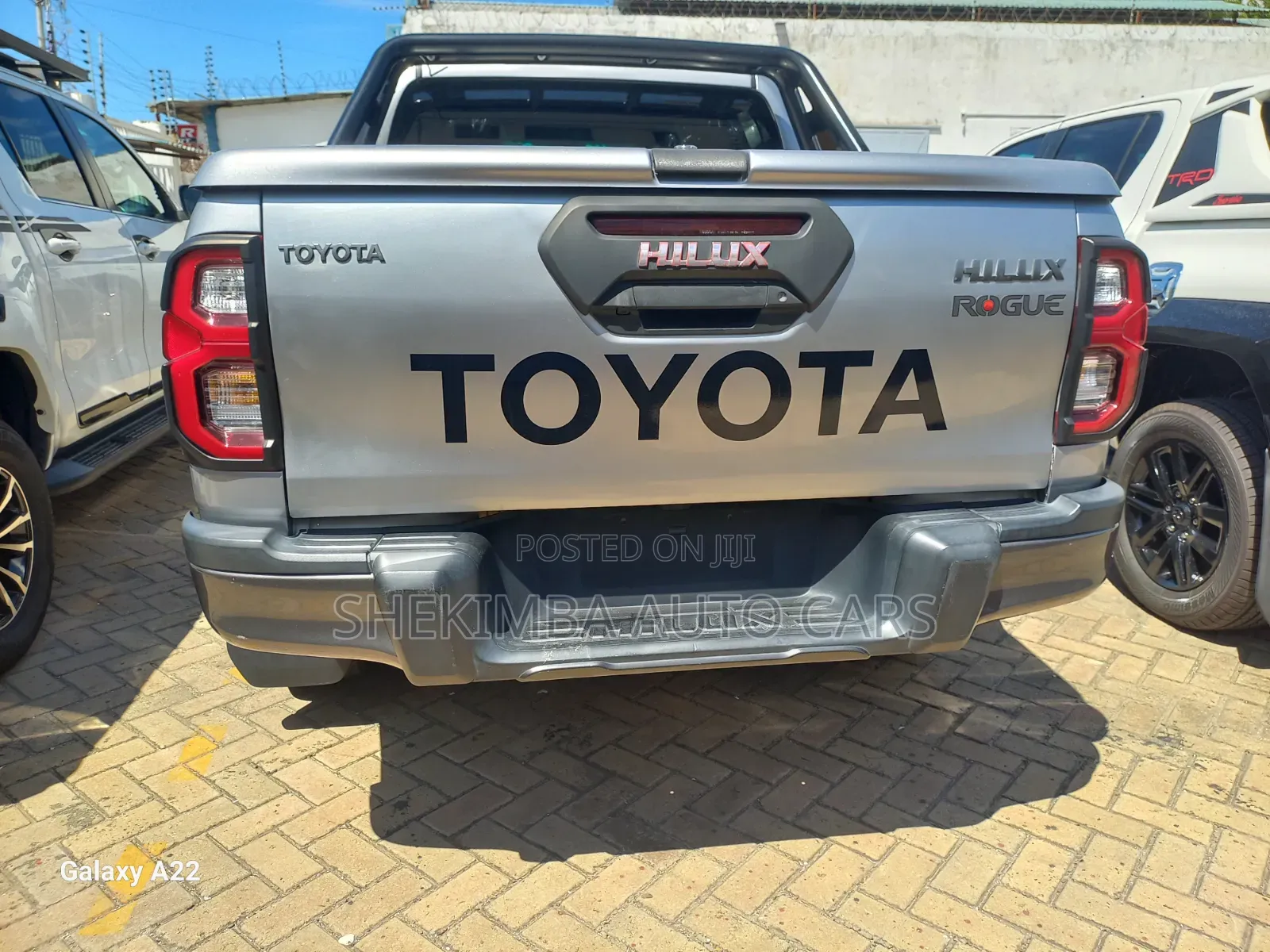 Toyota Hilux 2019 Silver