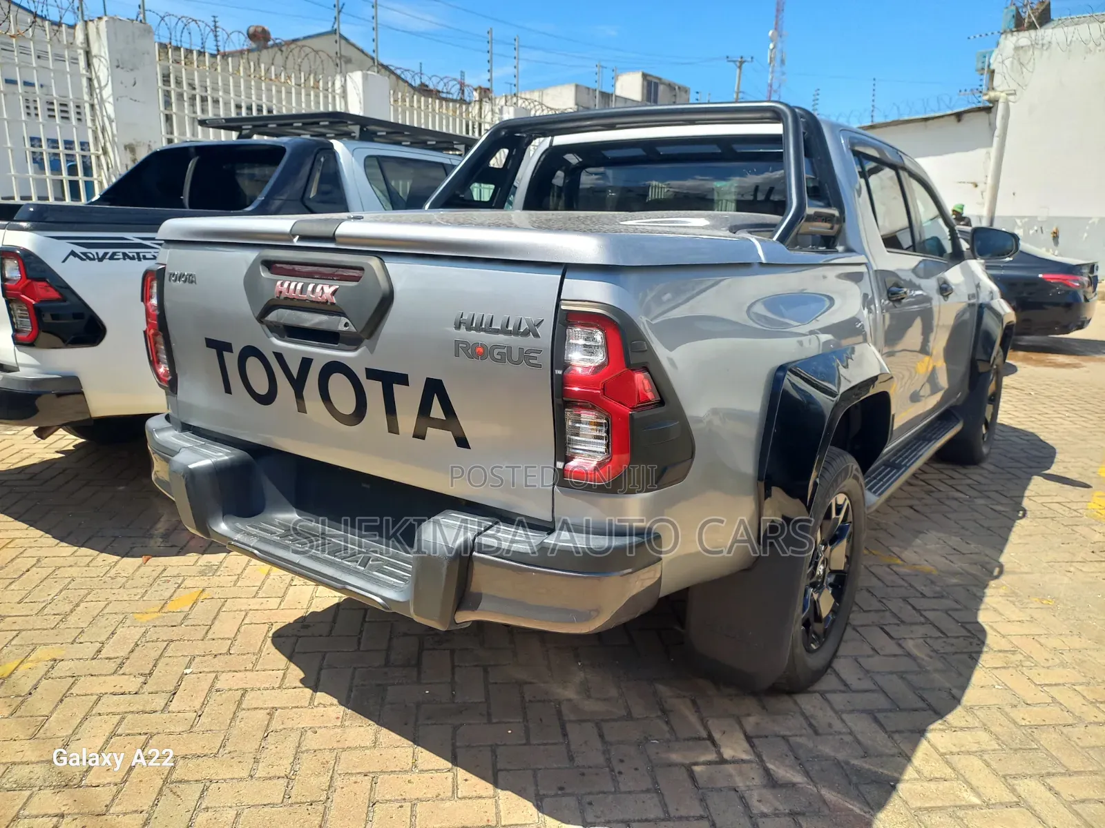 Toyota Hilux 2019 Silver