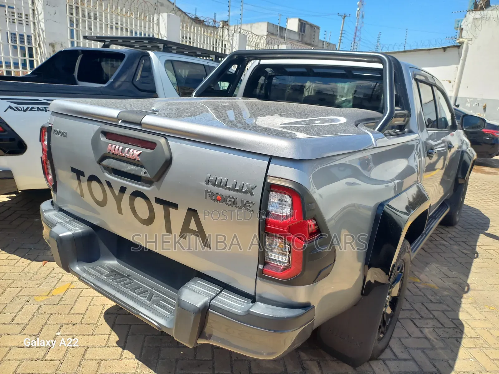 Toyota Hilux 2019 Silver