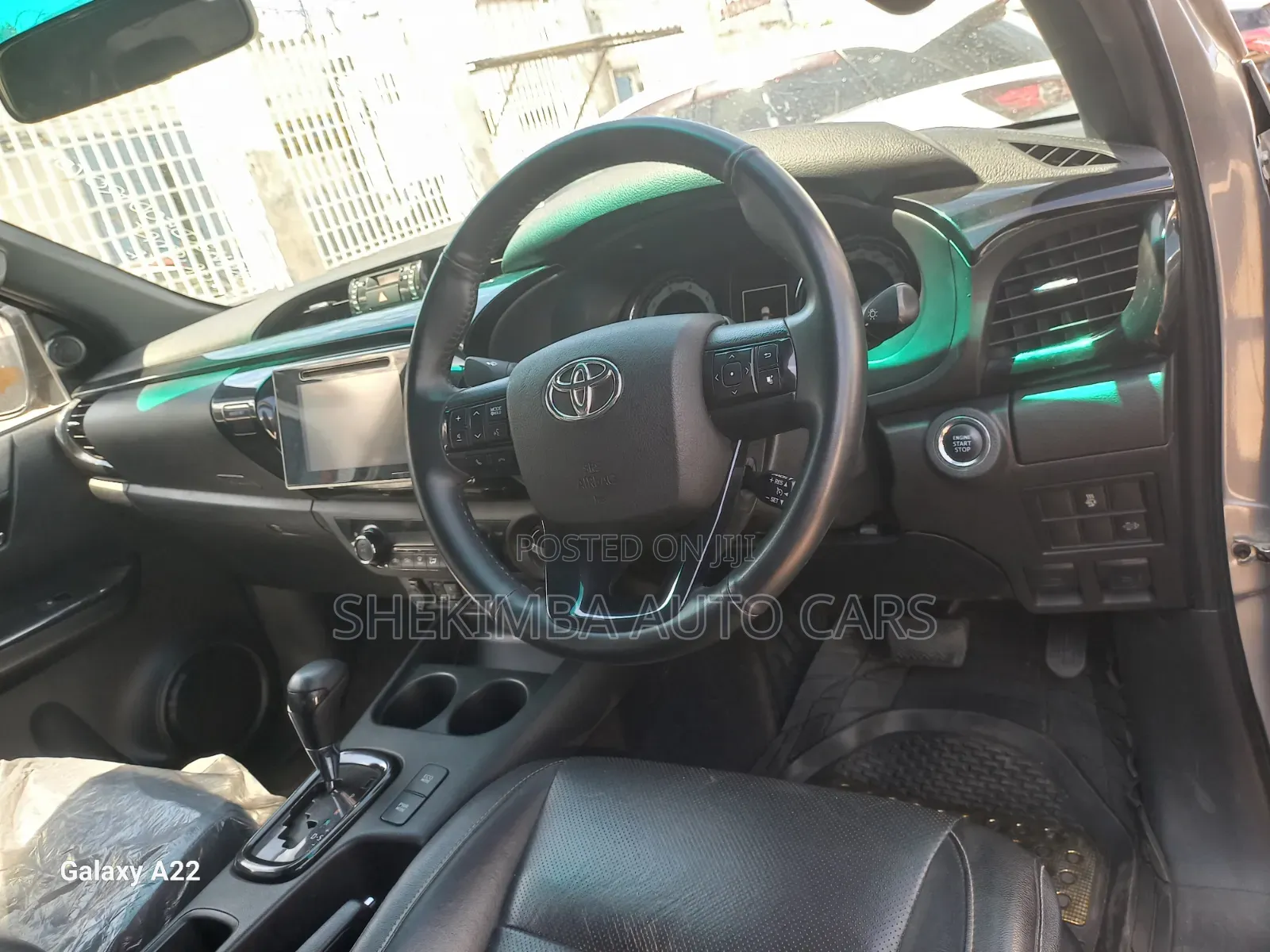 Toyota Hilux 2019 Silver