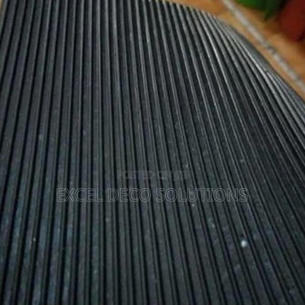 Ribbed Rubber Mat for Corridor, Walkway and Entrance Floor Use Areas